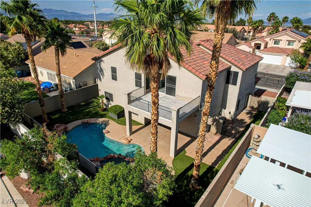 313 Vista Glen, Las Vegas, NV 89145