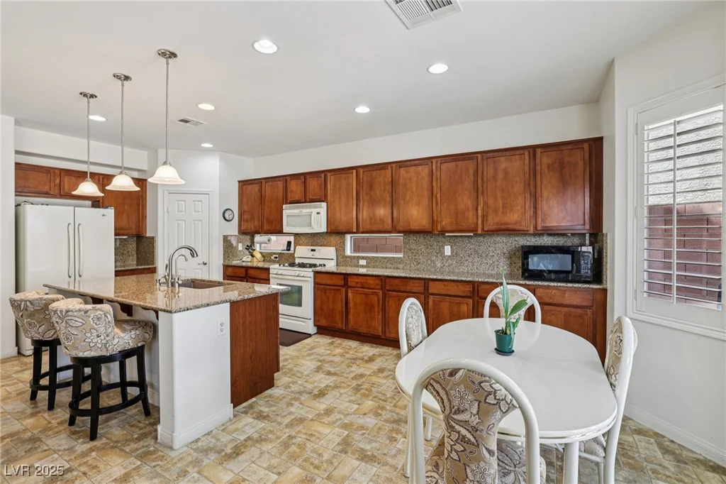 8224 Fowler Falls, North Las Vegas, NV 89085