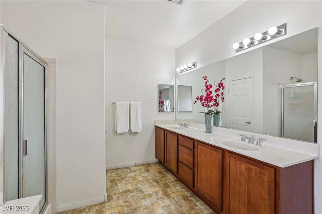 8224 Fowler Falls, North Las Vegas, NV 89085