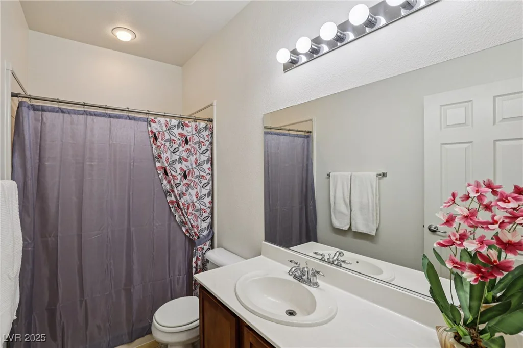 8224 Fowler Falls, North Las Vegas, NV 89085