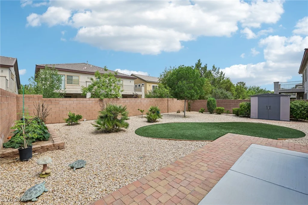 8224 Fowler Falls, North Las Vegas, NV 89085