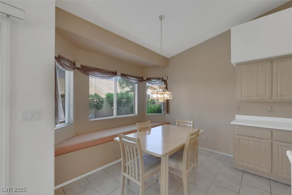 9205 Desert Village, Las Vegas, NV 89147