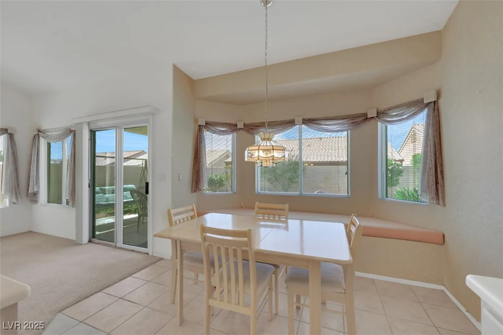 9205 Desert Village, Las Vegas, NV 89147