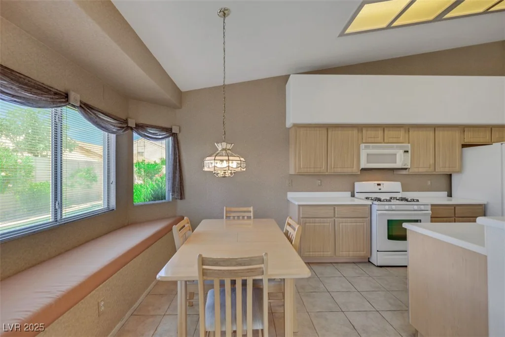 9205 Desert Village, Las Vegas, NV 89147