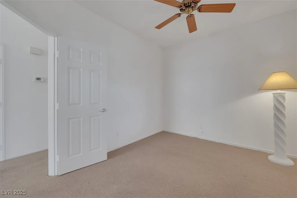 9205 Desert Village, Las Vegas, NV 89147
