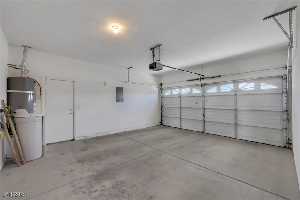 9205 Desert Village, Las Vegas, NV 89147