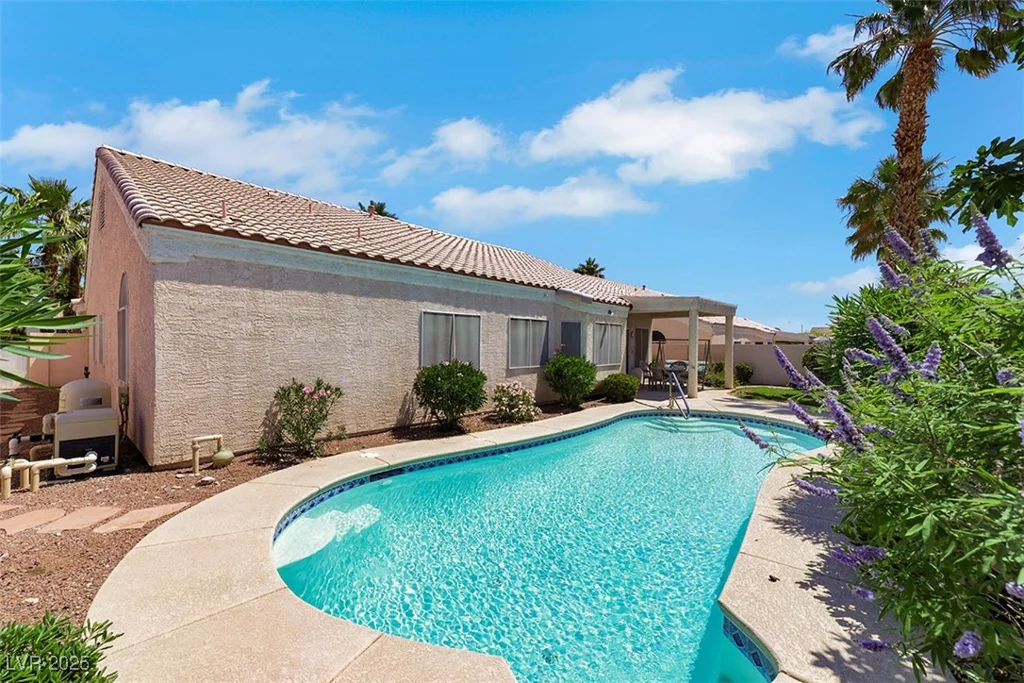 9205 Desert Village, Las Vegas, NV 89147