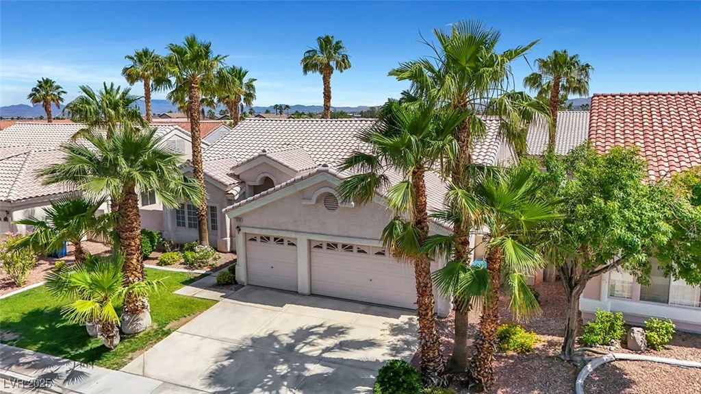 9205 Desert Village, Las Vegas, NV 89147