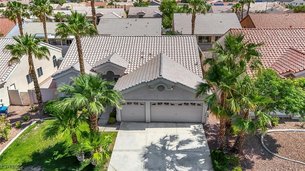 9205 Desert Village, Las Vegas, NV 89147