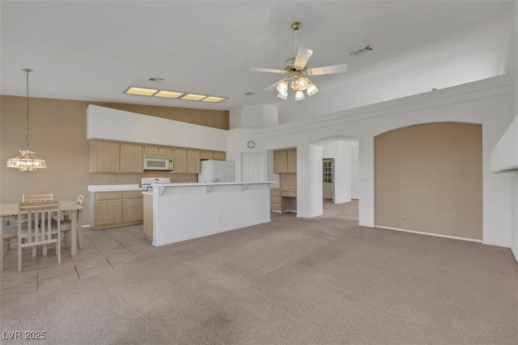 9205 Desert Village, Las Vegas, NV 89147