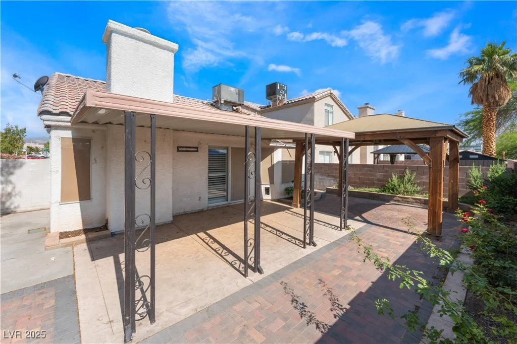 1740 Leaning Pine, Las Vegas, NV 89128