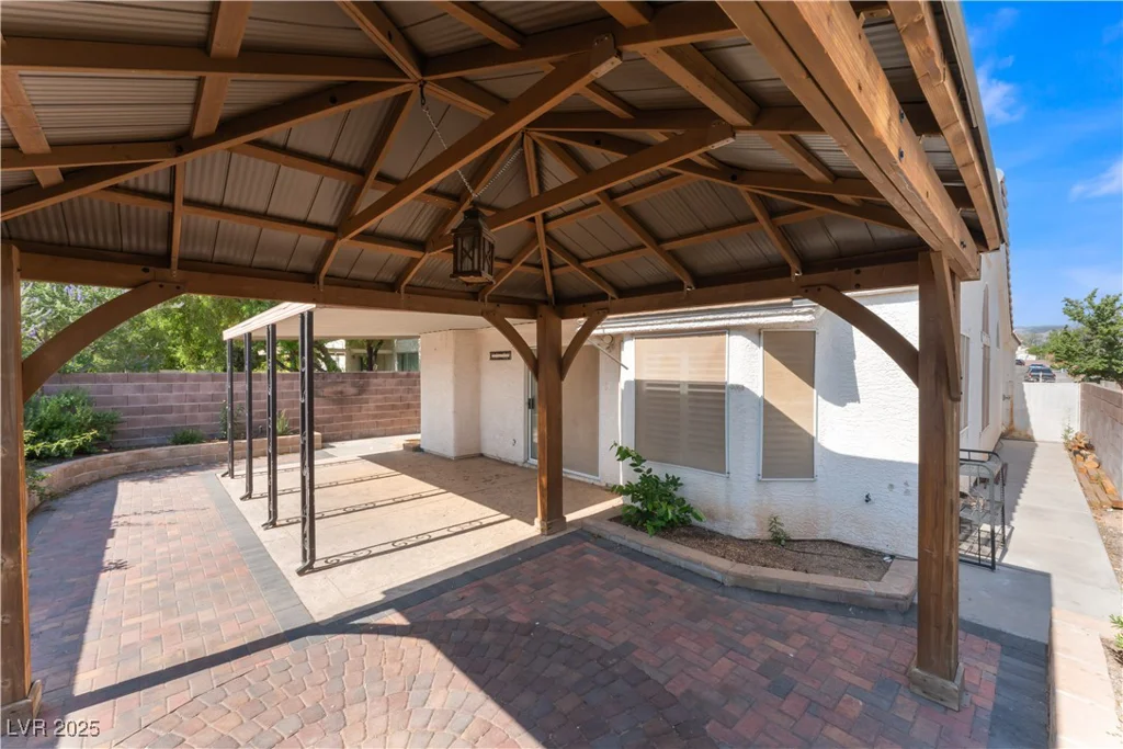 1740 Leaning Pine, Las Vegas, NV 89128