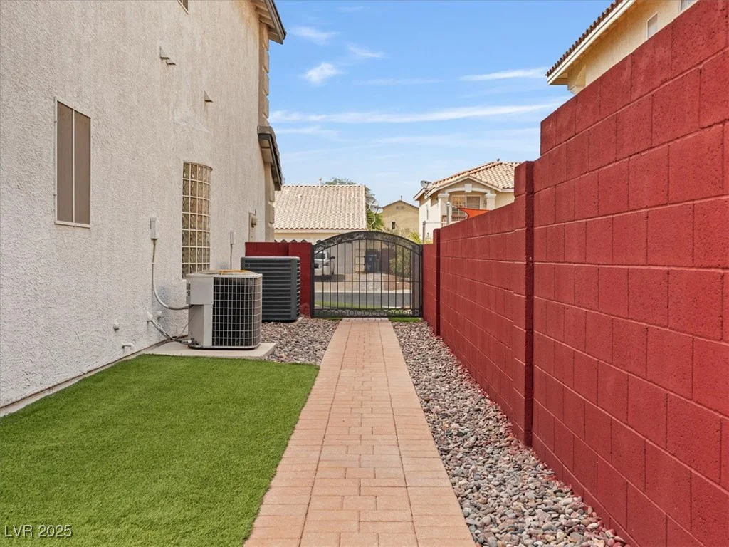 6639 Tranquil Seas, Las Vegas, NV 89139