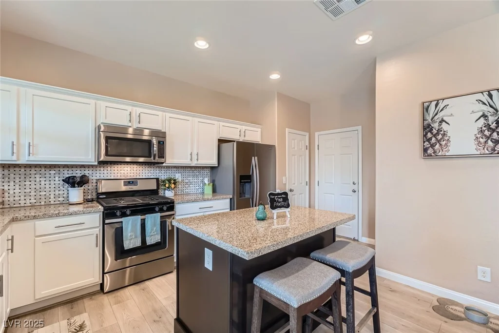 9853 Bangalore, Las Vegas, NV 89148