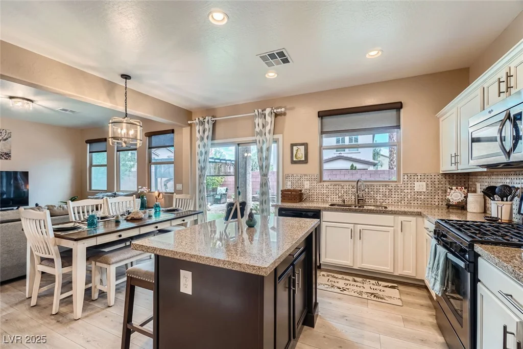 9853 Bangalore, Las Vegas, NV 89148