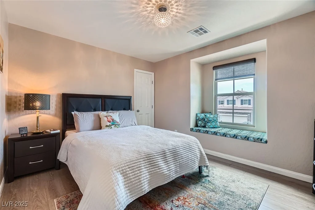 9853 Bangalore, Las Vegas, NV 89148