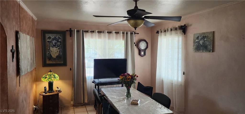 829 Dover, Las Vegas, NV 89107