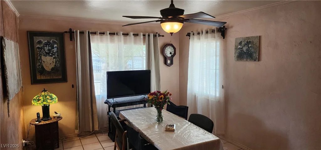 829 Dover, Las Vegas, NV 89107