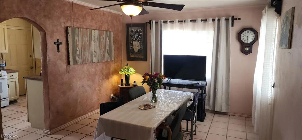 829 Dover, Las Vegas, NV 89107