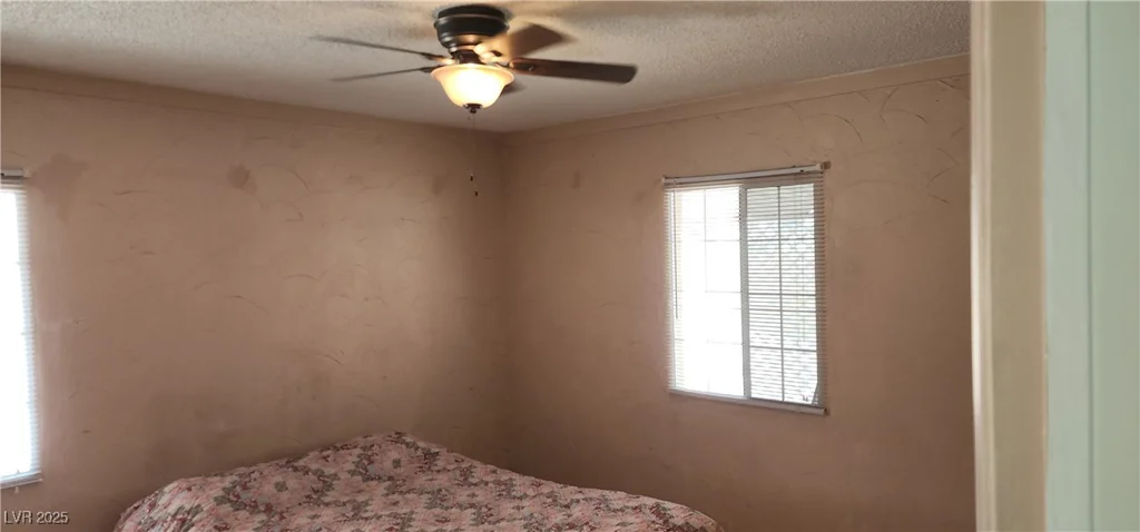 829 Dover, Las Vegas, NV 89107
