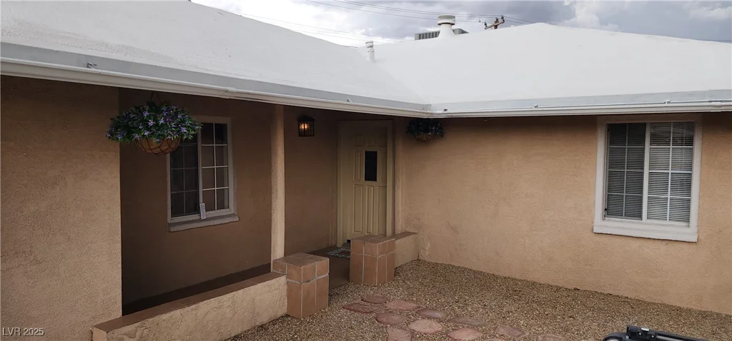 829 Dover, Las Vegas, NV 89107