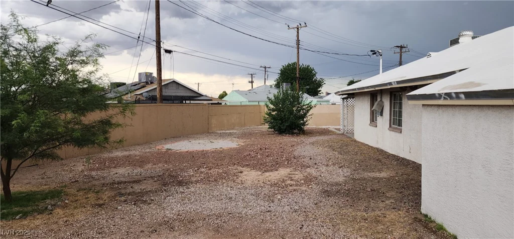 829 Dover, Las Vegas, NV 89107