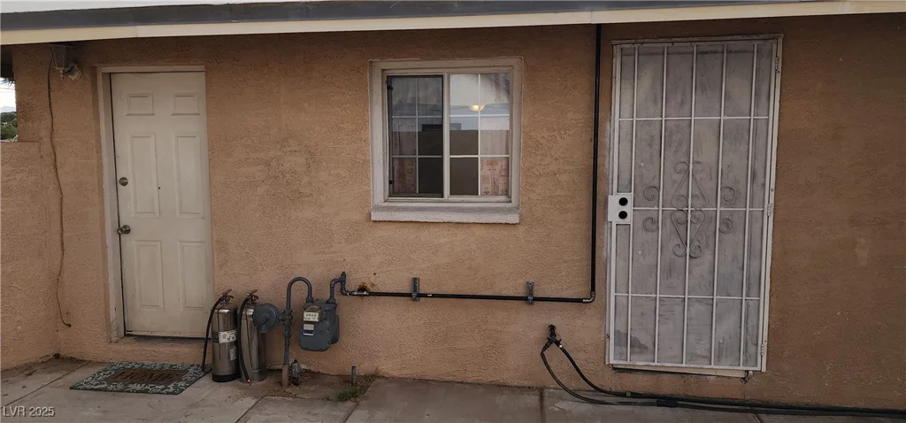 829 Dover, Las Vegas, NV 89107