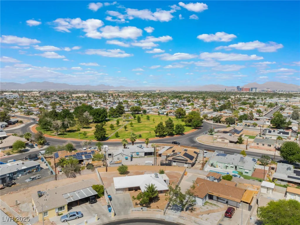 829 Dover, Las Vegas, NV 89107