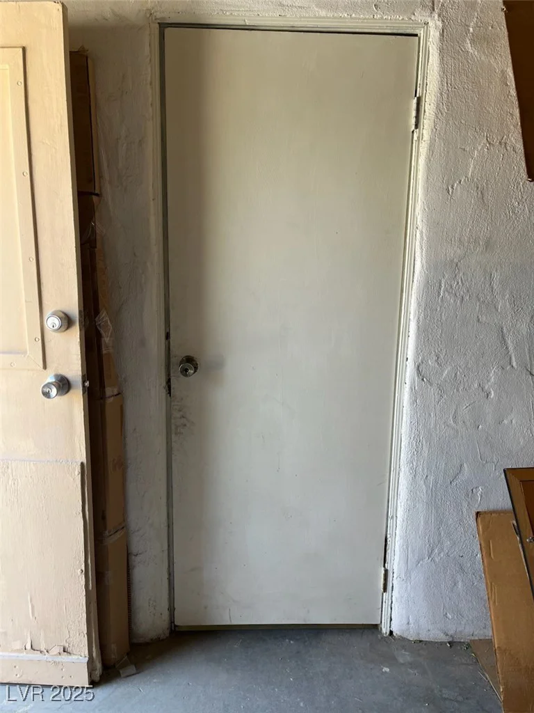 829 Dover, Las Vegas, NV 89107