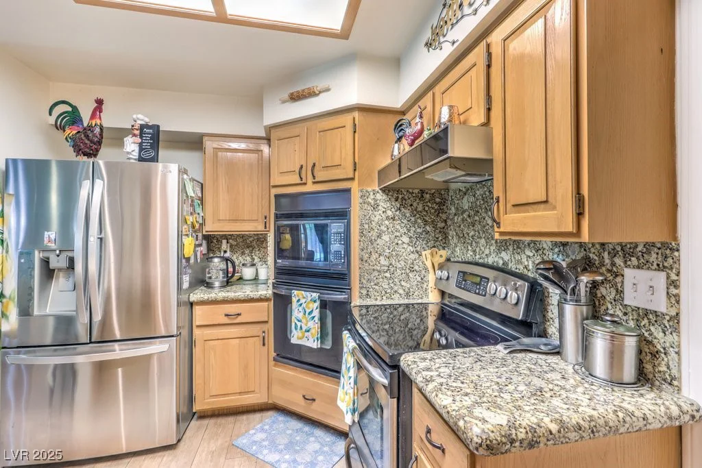 460 Strawflower, Las Vegas, NV 89107