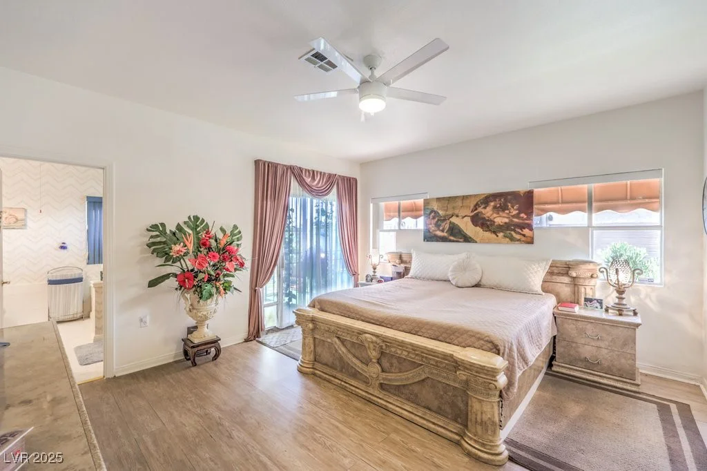 460 Strawflower, Las Vegas, NV 89107