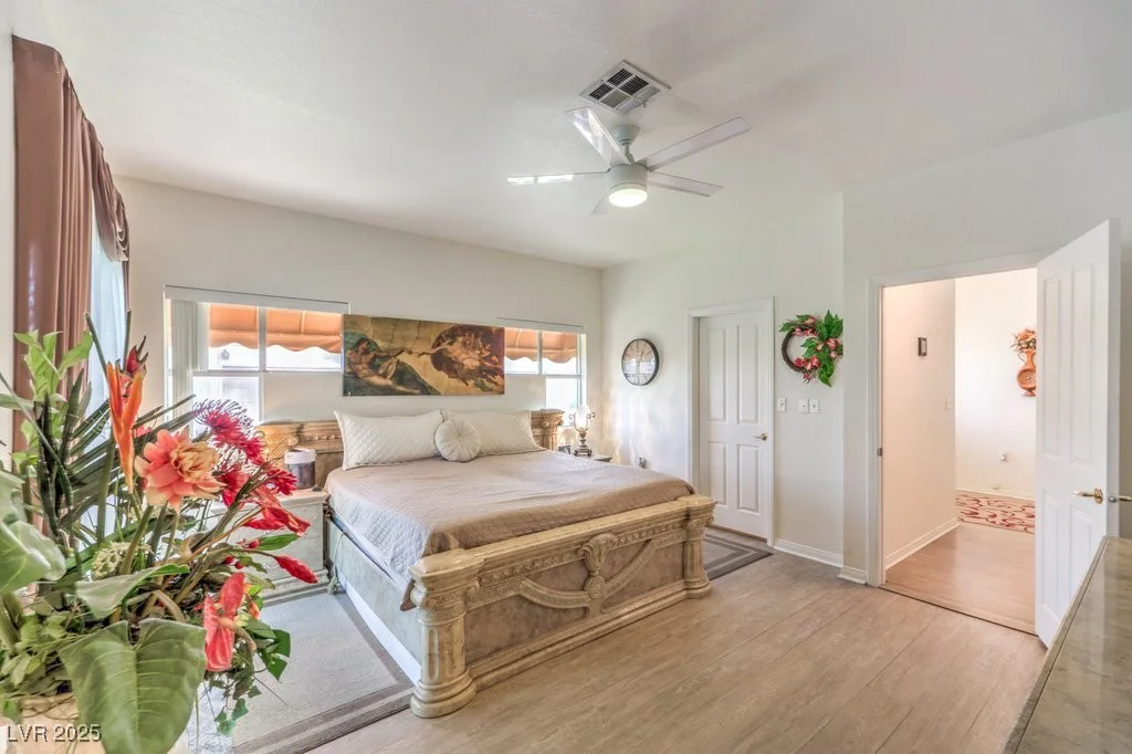 460 Strawflower, Las Vegas, NV 89107