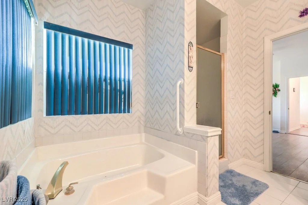 460 Strawflower, Las Vegas, NV 89107