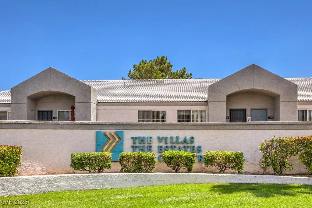 460 Strawflower, Las Vegas, NV 89107