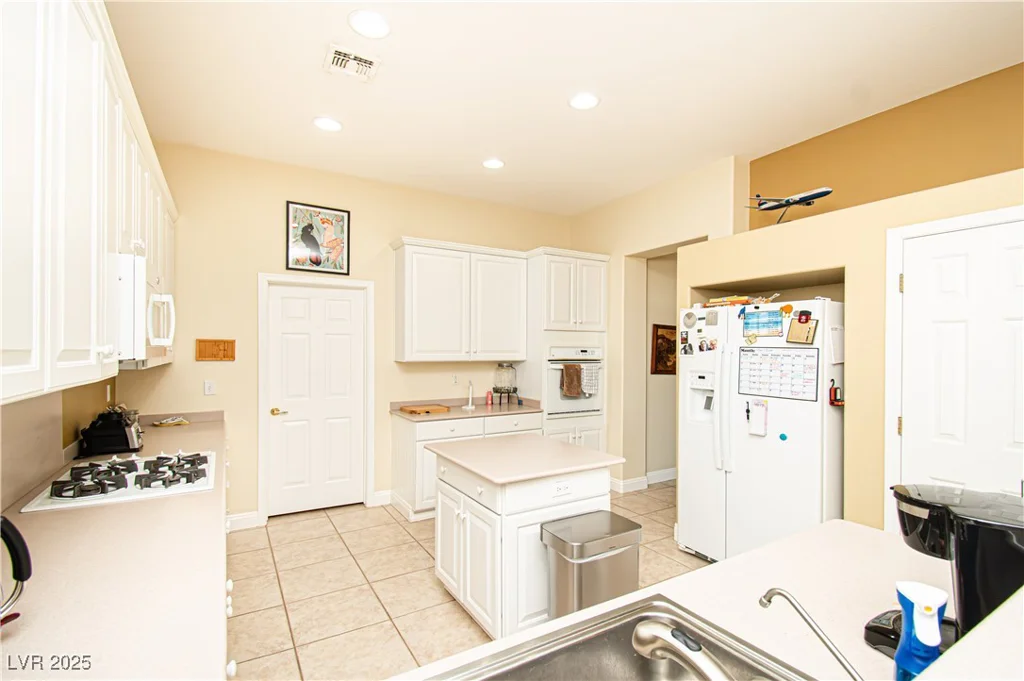2106 King Mesa, Henderson, NV 89012