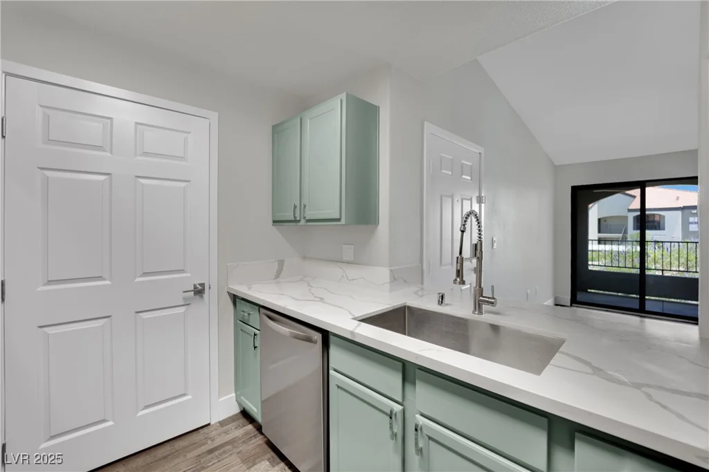 950 Seven Hills, Henderson, NV 89052