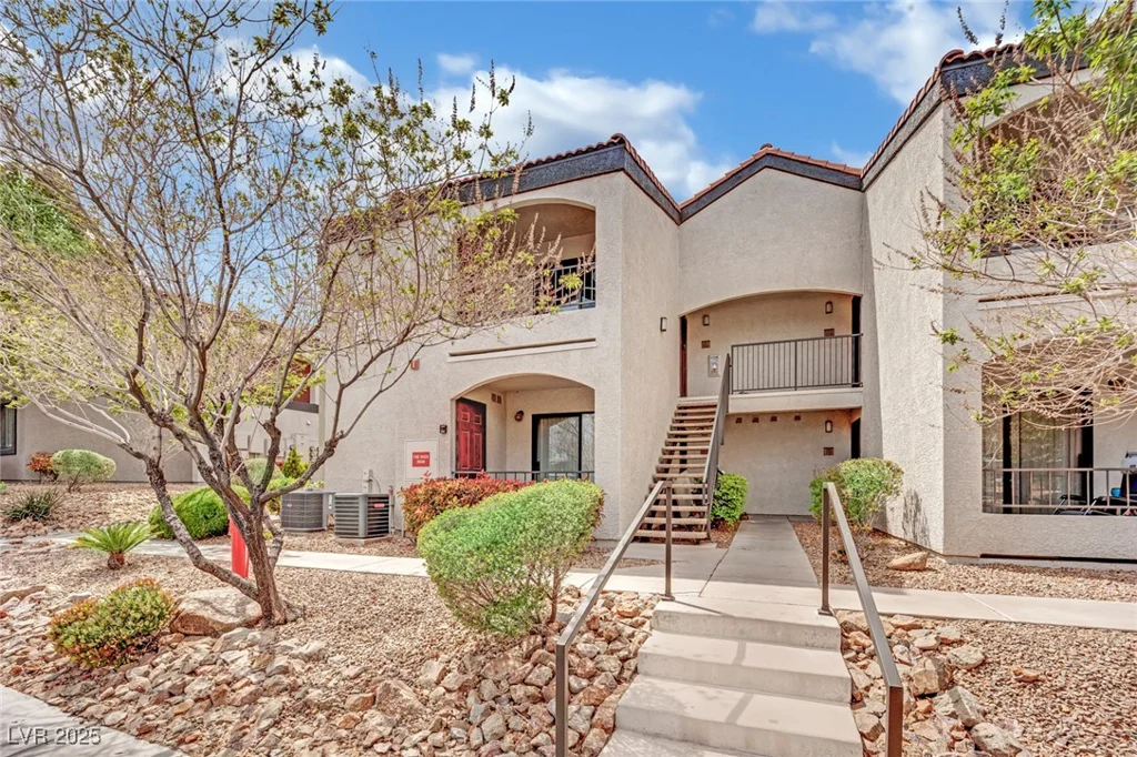 950 Seven Hills, Henderson, NV 89052