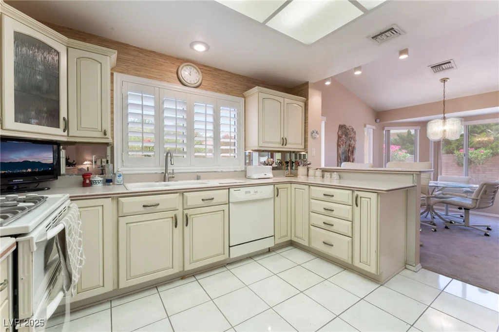 3109 Moongold, Las Vegas, NV 89134