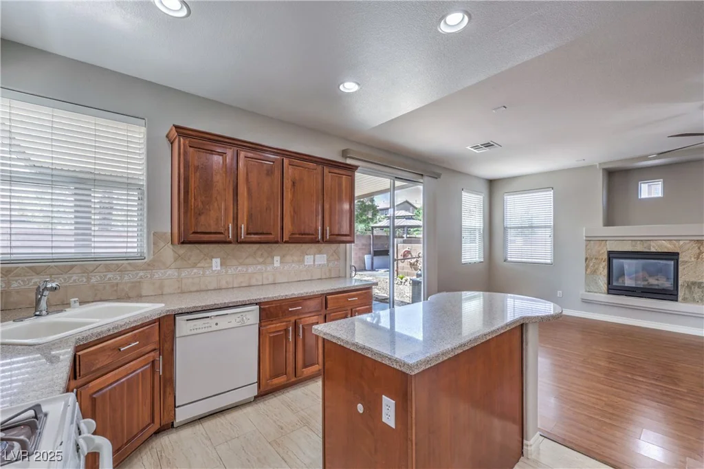 9005 Semillon, Las Vegas, NV 89148