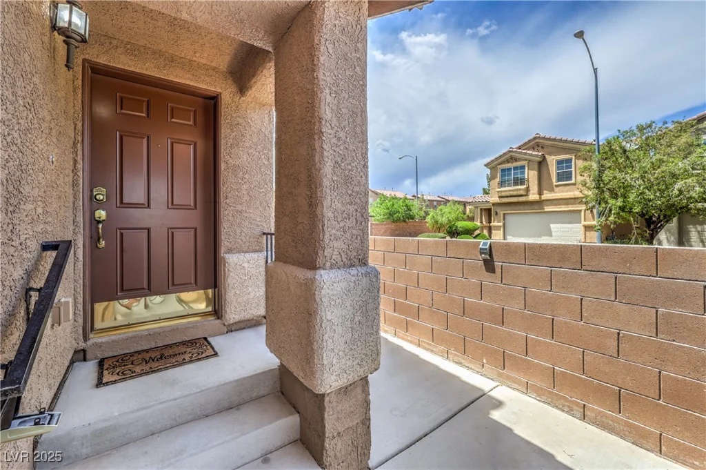 9005 Semillon, Las Vegas, NV 89148