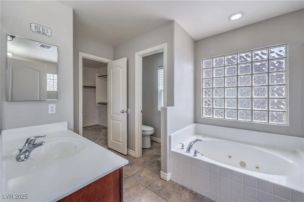 9005 Semillon, Las Vegas, NV 89148