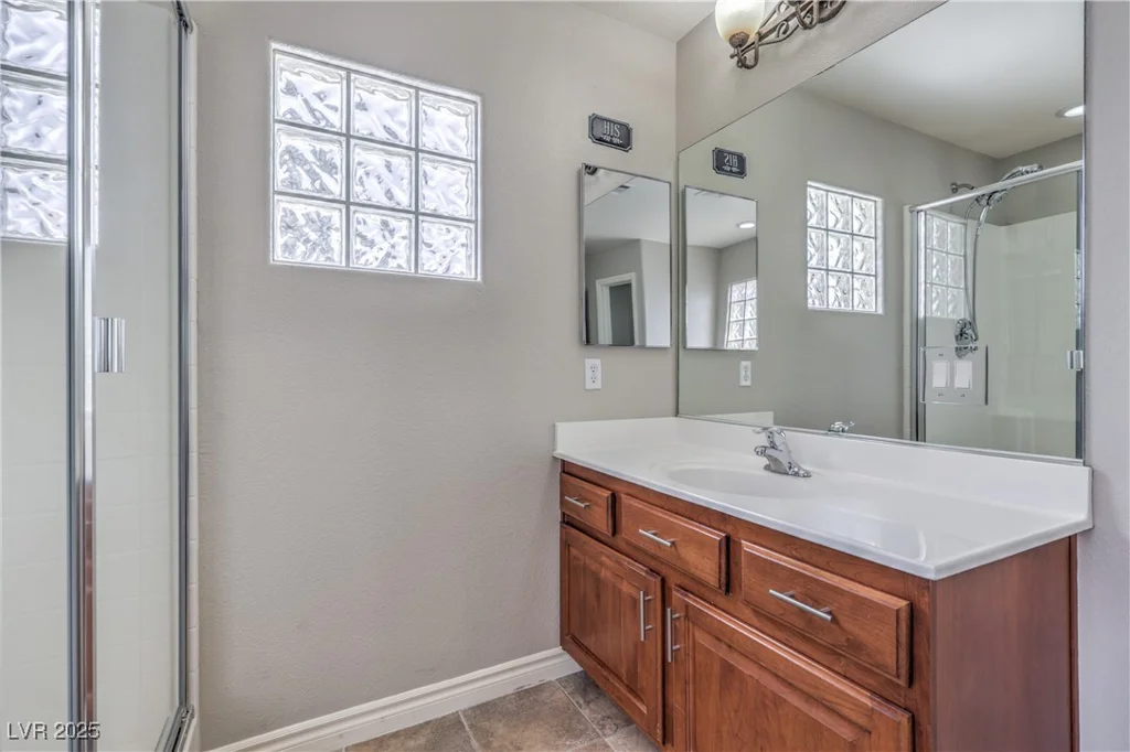 9005 Semillon, Las Vegas, NV 89148