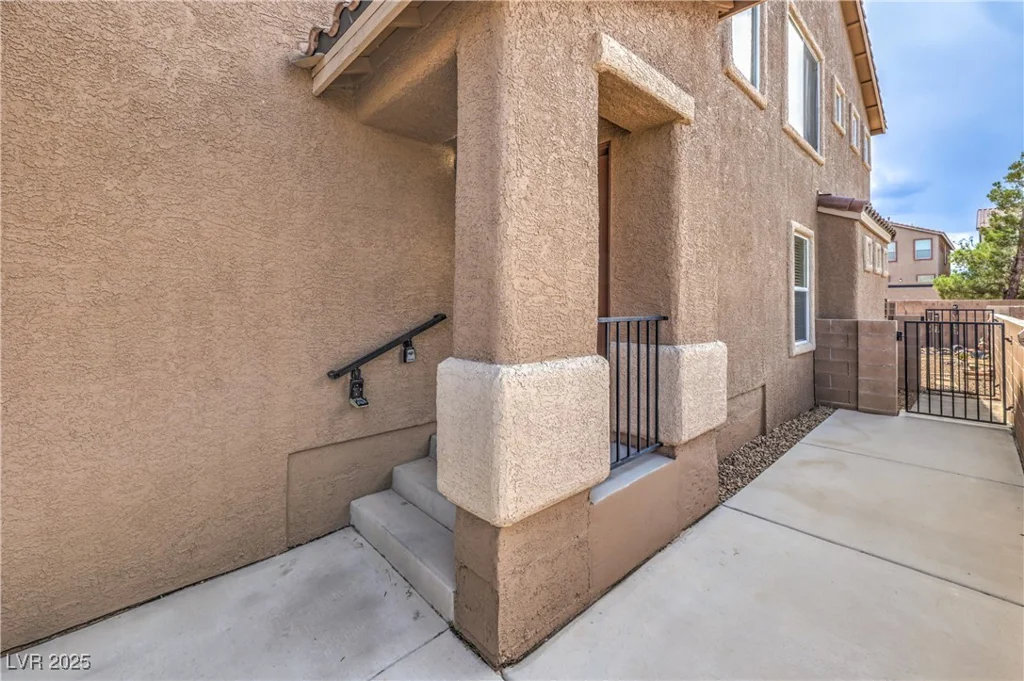 9005 Semillon, Las Vegas, NV 89148