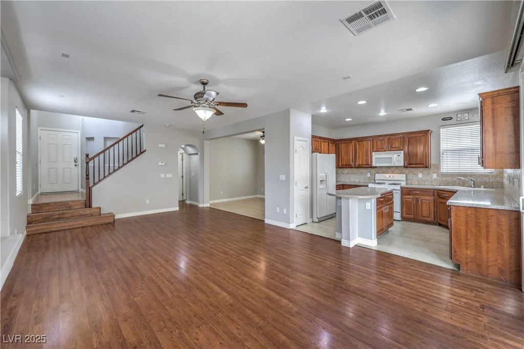 9005 Semillon, Las Vegas, NV 89148