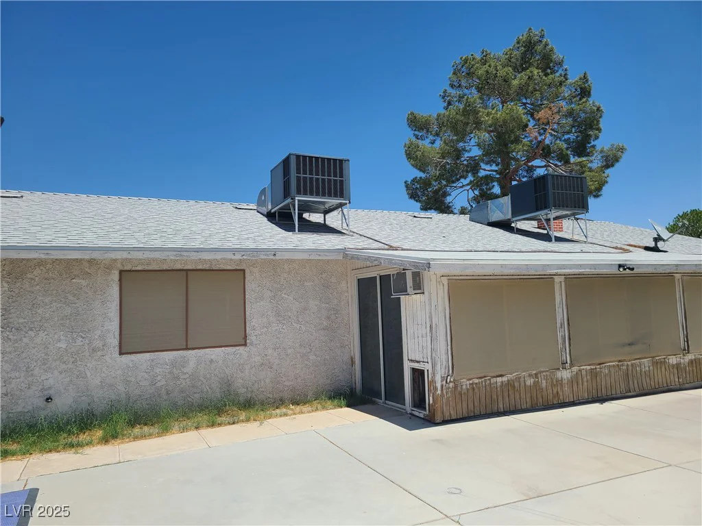 6215 Darby, Las Vegas, NV 89146