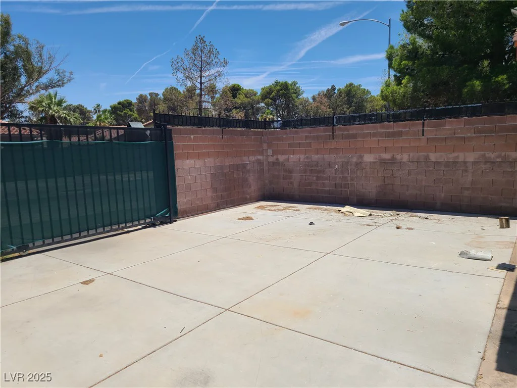 6215 Darby, Las Vegas, NV 89146