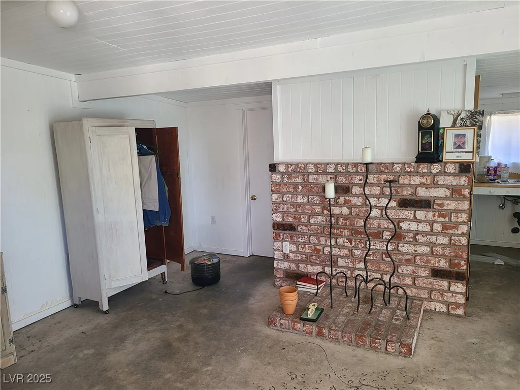 6215 Darby, Las Vegas, NV 89146