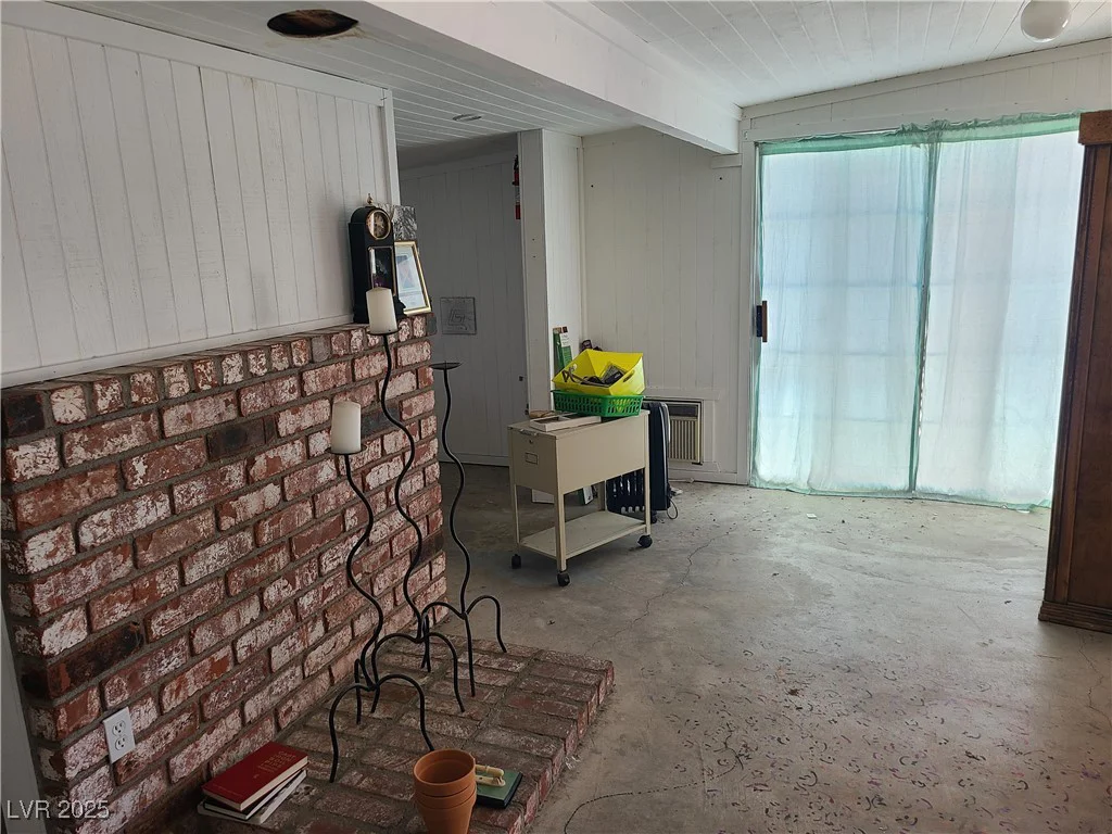 6215 Darby, Las Vegas, NV 89146