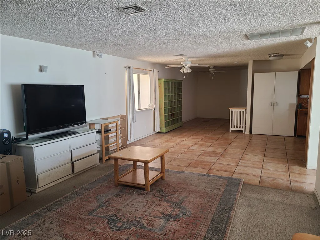 6215 Darby, Las Vegas, NV 89146