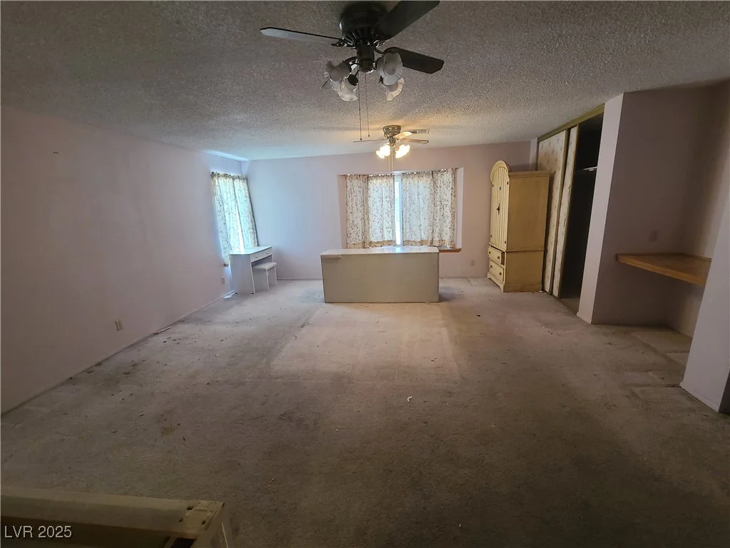 6215 Darby, Las Vegas, NV 89146